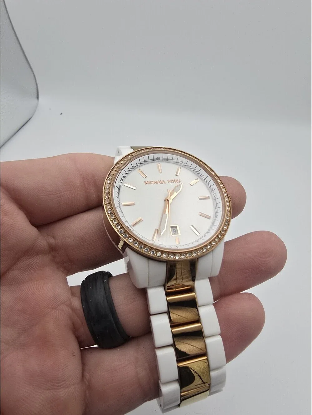 Michael Kors good working